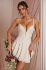 elodie dekolteli dantel korse mini elbise Oh Polly kadınlar 8046V257 elbiseler fildişi