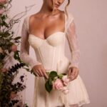 Ninette uzun kollu dantel korse mini elbise Oh Polly kadınlar 8046V260 elbiseler fildişi