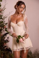 Ninette uzun kollu dantel korse mini elbise Oh Polly kadınlar 8046V260 elbiseler fildişi